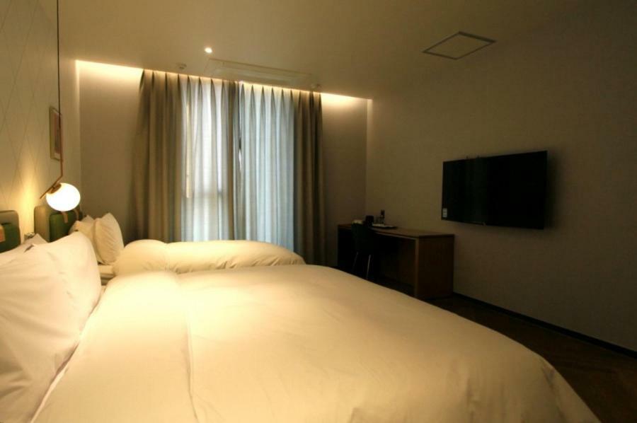 Perfect Hotel Gimhae Extérieur photo